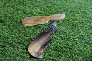 Peine de Cuerno de Búfalo de la Mejor Calidad, Hecho a Mano, Accesorio para el Cuidado del Cabello con Calidad de Salón, Disponible a un Precio Razonable - Product Image 4