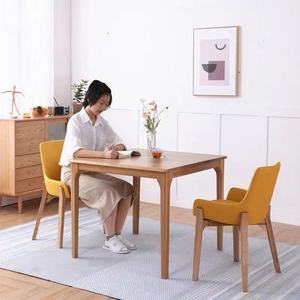 Silla de Comedor Nórdica de Madera Maciza de Roble Tapizada, Estilo Moderno - Product Image 2