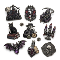 Groothandel op maat gemaakte pins Horror Wednesday vintage beeldje Vca Gothic Add-amsVampire metalen badge Halloween cadeaudoos multipack partijen
