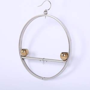 Groothandel Draagbare Roestvrijstalen Vogel Speelstand Klassieke En Moderne Draagbaars Voor Papegaaien Reizen En Training - Product Image 5