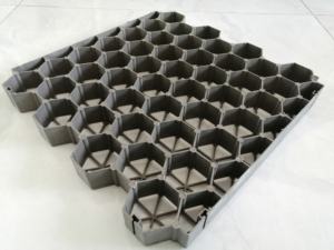 Geocelda <span class=keywords><strong>de</strong></span> Polipropileno para Gestión <span class=keywords><strong>de</strong></span> Aguas Pluviales, <span class=keywords><strong>de</strong></span> Alta Calidad y Bajo Precio, <span class=keywords><strong>en</strong></span> Color Negro y Verde, Polipropileno Reciclado - Product Image 1