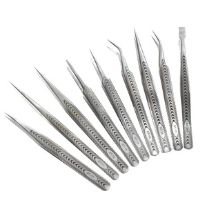Pince à épiler de précision en acier inoxydable de 1,5 mm avec pointes incurvées personnalisées à motif poisson ; pince à épiler pour cils, pince à épiler pour fleurs - Product Image 1