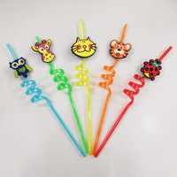 Décorations de pailles en PVC en forme de fruits (raisin, fraise, orange, kiwi, citron) – Étiquettes personnalisées avec logo et couleur pour boissons de fête
