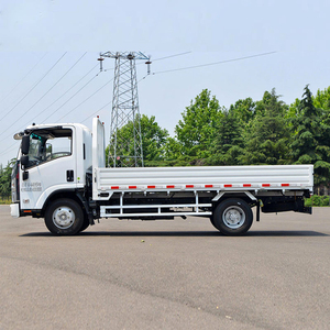 รถบรรทุกตู้บรรทุกสินค้า ISUZU ELF KV100 5 ตัน ใหม่เอี่ยม ขับเคลื่อน 4x2 ใช้เชื้อเพลิงดีเซล มาตรฐานไอเสียยูโร 6 พวงมาลัยซ้าย กล้องมองหลัง - Product Image 4