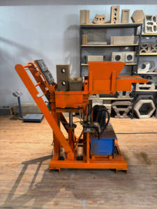 Machine à Briques en Argile Hydraulique Avancée, Mouleuse de Blocs de Terre Haute Précision pour la Production de Briques Rouges Durables, Machine à Fabriquer des Briques - Product Image 6