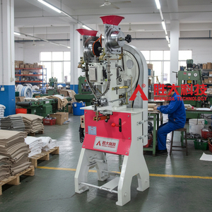 Macchina Automatica SHENGDA <span class=keywords><strong>per</strong></span> Applicazione Occhielli, Foratura <span class=keywords><strong>per</strong></span> <span class=keywords><strong>Tessuti</strong></span>, Cinture in Pelle, Sacchetti di Carta, Tende e Scarpe - Product Image 3