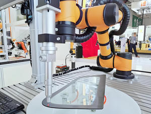 Station robotique collaborative de collage AUBO I5H à 6 axes, distribution et scellage automatiques de précision <span class=keywords><strong>pour</strong></span> les secteurs 3C, automobile et électroménager - Product Image 2