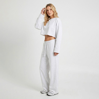 Ensemble de survêtement streetwear personnalisé pour femme, 2 pièces : sweat-shirt court à épaules tombantes et ourlet brut, et pantalon de jogging large