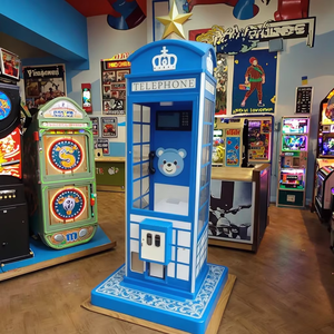 Trò chơi <span class=keywords><strong>Arcade</strong></span> Máy búp bê hoạt động bằng đồng xu của Anh với tủ acrylic cho các trung tâm trò chơi - Product Image 1