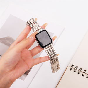 <span class=keywords><strong>Bracelet</strong></span> de luxe pour <span class=keywords><strong>Apple</strong></span> <span class=keywords><strong>Watch</strong></span> Band Ultra <span class=keywords><strong>Bracelet</strong></span> pour IWatch 11 10 9 8 7 <span class=keywords><strong>Bracelet</strong></span> en acier inoxydable Chaîne en métal - Product Image 3