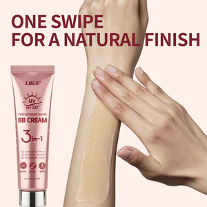 Crema <span class=keywords><strong>BB</strong></span> 3-in-1: Essenza, Crema Idratante, Protezione Solare, Sbiancante, Illuminante, Isolante, Correttore, Riparatore della Pelle, Levigante - Product Image 3