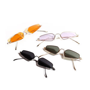 Lunettes de soleil rétro noires à petite monture avec logo personnalisé, lunettes de soleil en métal pour femme, petites lunettes de soleil polygonales 2021 - Product Image 4