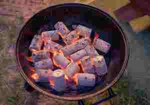 Briquetas de Carbón Vegetal Hexagonales para Barbacoa (Cáscara de Oliva/Cáscara de Oliva Negra/Cáscara de Longan/Cáscara de Nuez) - Product Image 5