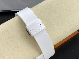 Montre Sportive Homme 2025 avec Cadran Dégradé de Haute Qualité, Précision Horlogère Durable, Idéale pour les Sorties Quotidiennes et les Activités Sportives - Product Image 5