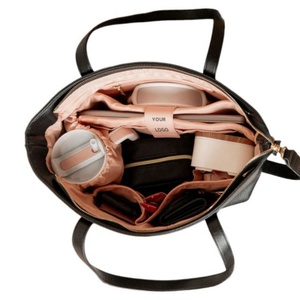 Nouveauté : Sacs fourre-tout en cuir PU pour femmes, logo personnalisé brodé, imperméables, durables, avec bandoulière amovible - Vente en gros, tendance mode - Product Image 4