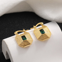 Boucles d'oreilles tendance vintage plaquées or 18 carats, motif vague irrégulière, coquille d'ormeau naturelle, clous d'oreilles de style moyen-âge