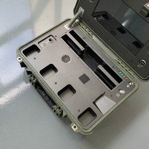 เครื่องตรวจจับโดรนแบบพกพา 900M, 1.4G, 2.4G, 5.2G, 5.8G คลื่นความถี่ที่สำคัญ ระยะตรวจจับ 5 กม. ตรวจจับพร้อมกันได้มากกว่า 30 โดรน 360 °   พื้นที่อากาศเต็มรูปแบบ - Product Image 4