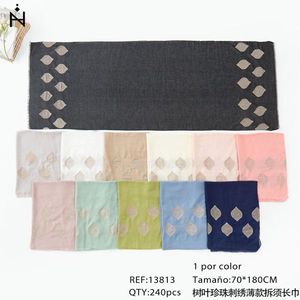 Sciarpa Lunga e Sottile 70x180cm con Ricamo di Foglie e Perle, Nappine Staccabili, Sciarpe in Seta - Product Image 3