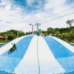 Parc aquatique Cenchi <span class=keywords><strong>avec</strong></span> trampoline au bord de la <span class=keywords><strong>piscine</strong></span>, aire de jeux extérieure, trampoline aquatique commercial, équipement de parc aquatique - Product Image 2