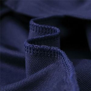 ออกแบบเสื้อโปโลขายส่ง เสื้อโปโลผ้าโพลีเอสเตอร์ผสมคอตตอน เสื้อโปโลเรียบๆ สกรีนโลโก้ตามสั่ง เสื้อยืดแขนสั้น เสื้อโปโลชายแบบเรียบ - Product Image 3