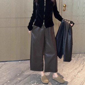 <span class=keywords><strong>Pantaloni</strong></span> Neri Casual <span class=keywords><strong>in</strong></span> Velluto e <span class=keywords><strong>Pelle</strong></span> PU Lavata da Donna, Nuovi Modelli Autunno Inverno Stile Western, Modello Harlan Slim Fit, Gamba Larga, Cropped, Vita Alta - Product Image 4