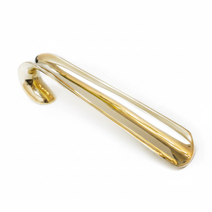 Long chausse-pied vintage en laiton et bois élégant chausse-pied en laiton de style luxueux dans les têtes d'animaux et les sculpteurs en fin et de qualité - Product Image 1