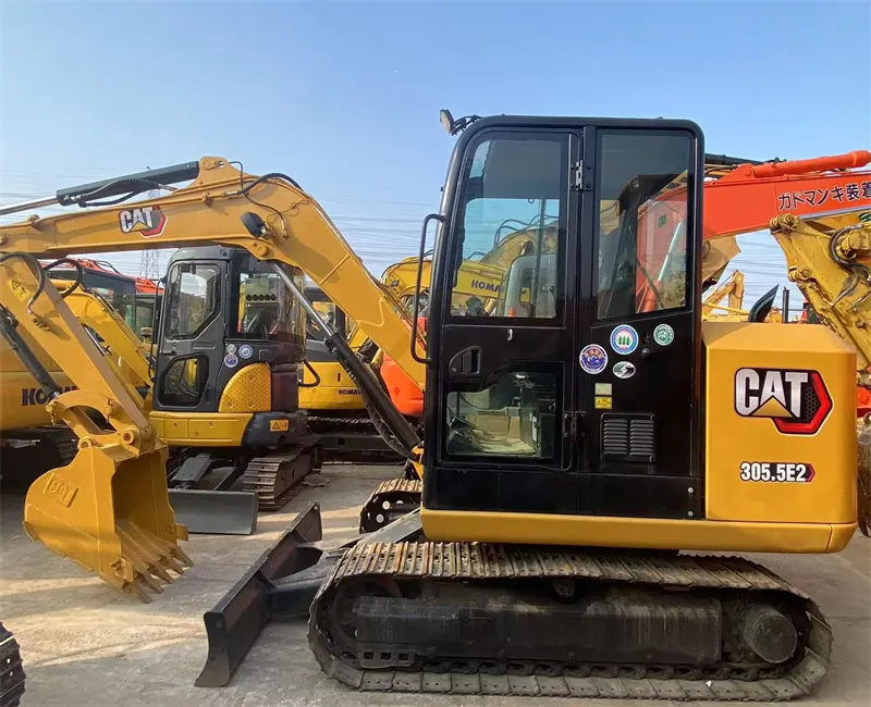 Miniescavadeira japonesa Cat305.5e2 usada para venda, máquina de construção usada, escavadeira pequena para venda