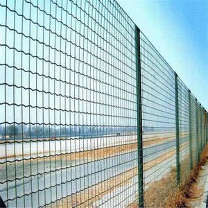 <span class=keywords><strong>Malla</strong></span> de Alambre <span class=keywords><strong>Galvanizada</strong></span> <span class=keywords><strong>Ondulada</strong></span> con Recubrimiento de PVC Verde, Tipo Holland, para Protección de Cercas de Jardines y Granjas - Product Image 4