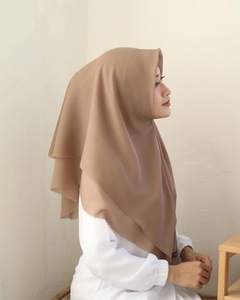 Commercio all'ingrosso A Buon Mercato Lacer Taglio Quadrato 110*110cm Hijab Bawal Lunghi di Cotone Tinta Unita Sciarpa Tudung Indonesia Cotone Hijab - Product Image 4
