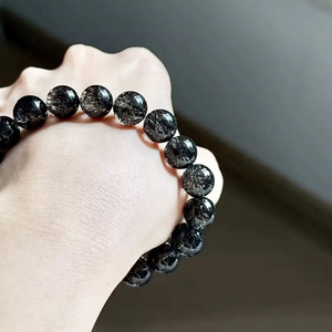 กำไลข้อมือเสริมดวงโชคลาภ กำไลหินควอตซ์ มุก ทับทิม ดีไซน์ทันสมัย ช่วยไล่ความโชคร้าย เสริมพลังประจำเดือนเกิด - Product Image 2