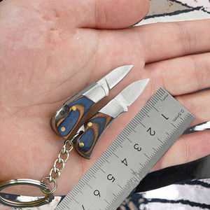 Couteau de poche pliant mini à lame droite en acier inoxydable avec manche en bois, idéal pour le camping et le bricolage, porte-clés, vente chaude, fabrication directe OEM - Product Image 2