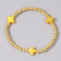 Bracelet élastique fait main personnalisé avec breloque trèfle bohème, breloque croix en laiton et perles dorées, bijoux de mode pour femmes