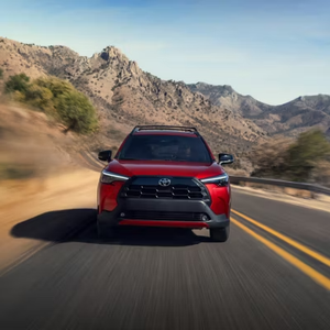 FAW para <span class=keywords><strong>Corolla</strong></span> Cross 2026 2.0L CVT Premium, Cuero, Volante a la Izquierda, SUV Espacioso de 5 Asientos, TSS, ADAS, Cámara para Arabia Saudita - Product Image 4