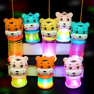Juguete de anillo luminoso del Año del Tigre, anillo elástico de plástico con arcoíris para niños unisex de 2 a 4 años - Product Image 2