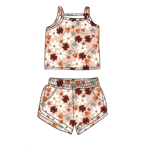 Nuovi Arrivi: Completo 2 Pezzi per Bambine con Canotta e Pantaloncini in Tessuto di Bambù Traspirante con Stampa Personalizzata - Product Image 4