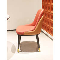 Meubles de restaurant modernes en gros, table ronde de luxe à motif marbré avec ensemble de chaises de salle à manger en cuir pour hôtel
