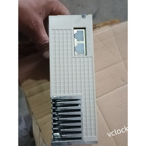 Servomoteur HCFA SV-X2EA040A-A 200-240V 400W d'occasion - Product Image 4
