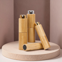 Atomiseur de parfum miniature écologique rechargeable en bambou avec vaporisateur et bouchons à vis, idéal pour les voyages, les fêtes, le bureau