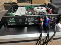 X6 650W 450W 2U Çift Kanallı Stereo XLR Profesyonel Metal Ses Güç Amplifikatörü Sahne Bar Spor Salonu Konferans Sistemi Performansı için