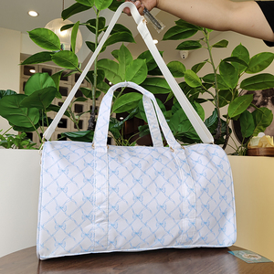 Bolsa <span class=keywords><strong>de</strong></span> lona <span class=keywords><strong>de</strong></span> viaje <span class=keywords><strong>de</strong></span> nailon impermeable con cierre <span class=keywords><strong>de</strong></span> cremallera ligera <span class=keywords><strong>de</strong></span> gran capacidad floral rosa para mujer - Product Image 5