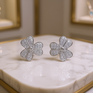Orecchini a Forma di Quadrifoglio per Donne, Accessori di Moda Floreali per Uso Quotidiano - Product Image 2