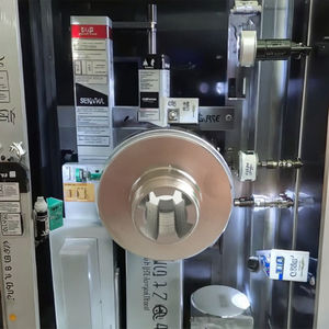 Usinage CNC personnalisé pris en charge des produits en titane pur présentant des fonctionnalités traitées personnalisées telles que le forage et le brochage - Product Image 1