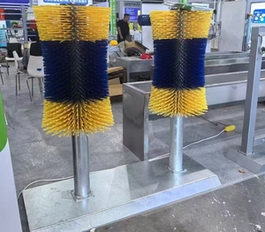 Brosse à rouleau robuste en plastique pour vaches avec tige antidérapante épaissie et poils renforcés – Nouvelle brosse <span class=keywords><strong>de</strong></span> massage pour bétail à usage agricole - Product Image 3