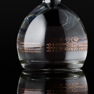 <span class=keywords><strong>Bouteille</strong></span> <span class=keywords><strong>de</strong></span> vodka en verre extra clair recyclable <span class=keywords><strong>de</strong></span> 1000 ml avec logo personnalisé, <span class=keywords><strong>bouteille</strong></span> plate ronde vide <span class=keywords><strong>pour</strong></span> la tequila - Product Image 3