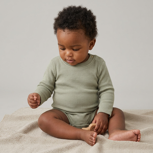 Fabricante de Ropa de Bebé Bordada Personalizada, Ropa Infantil de Algodón Orgánico al por Mayor - Product Image 1