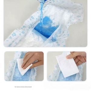 Ventes en gros de couches jetables écologiques pour chiens et sacs à excréments avec un fort contrôle des odeurs pour les chiennes - Product Image 5
