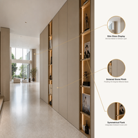 Meuble TV mural moderne de luxe sur mesure avec vitrine et éclairage LED pour salon de villa