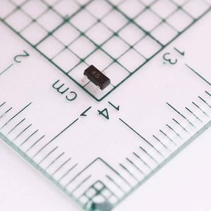 new - original BAS40-05 45 SOT-23 Diodes Schottky Diodes 200mA 1V 40V - Product Image 1