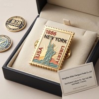 Badge métallique personnalisé en émail dur électroplaqué, forme de tampon, pour la Statue de la Liberté de New York, style moderne antique poli, USA, idéal pour les voyages