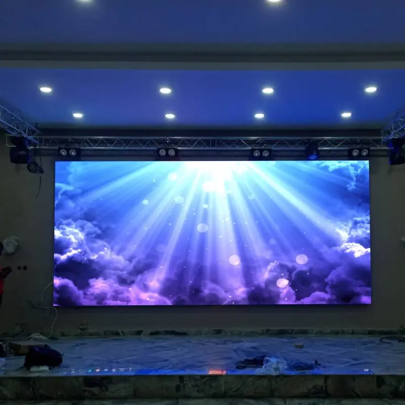Legdatech FCC ROHS การรับรองโบสถ์ P 2.5จอแสดงผลวิดีโอติดผนังฉากหลังแสดงผล LED ในร่มสำหรับโบสถ์